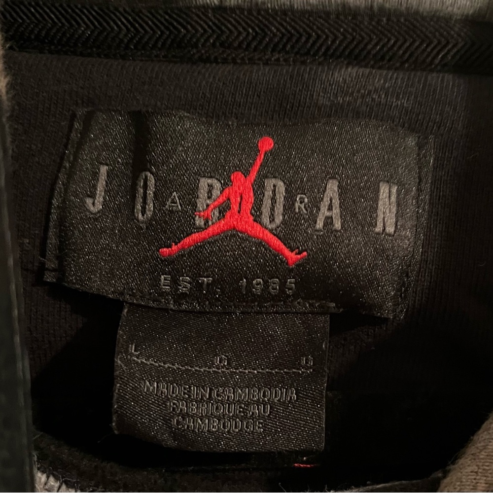 Air Jordan Black and Tan Bleach Splatter Hoodie. Size Large. Very good condition - Picture 4 of 6